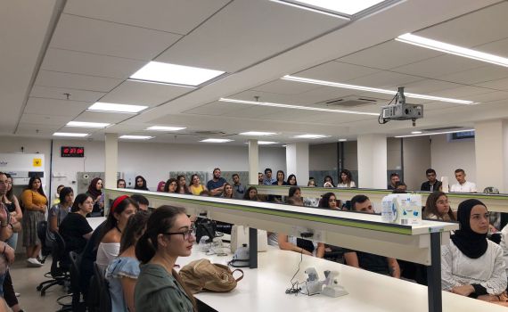 הדסה מציגה: שלוש שנות לימודי מדעים- ביום אחד