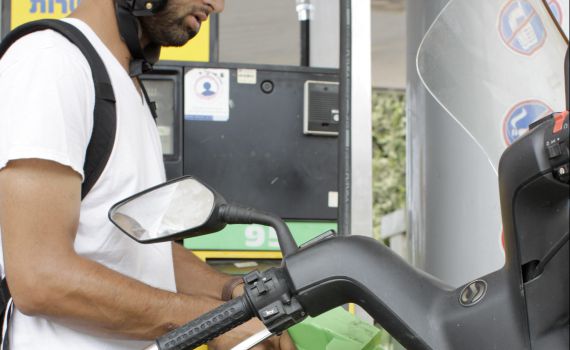 שוב עלייה במחירי הדלק: עוד 2 אג' בתדלוק עצמי