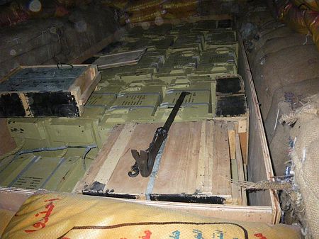 נגד קרבי נעצר בחשד לסחר באמצעי לחימה