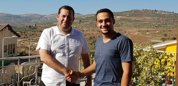 מול 9000 איש: התשובה של יוסי דגן לאביב גפן