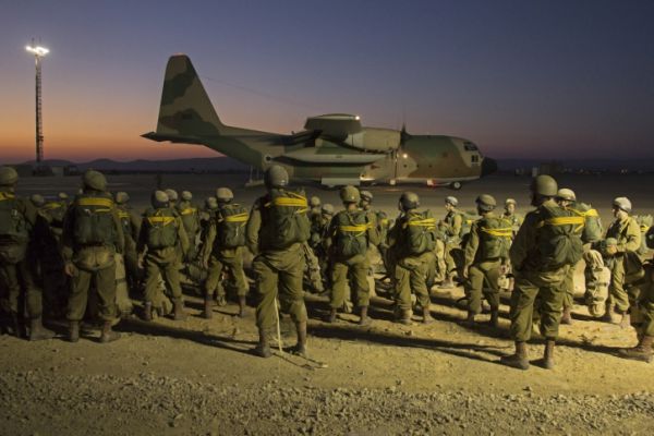 בני"שים הפנו גב למדריכה; בצה"ל מאיימים בהדחה