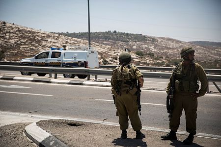 הוכרז אביר לילה ג' בבית חורון; כוחות רבים ביישוב