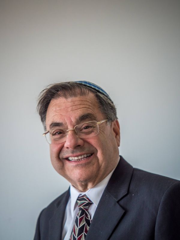 הרב ריסקין צפוי להתמודד למועצת הרבנות הראשית