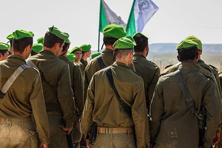 אלה המכונים האזרחיים שנפגשים עם חיילי צה"ל