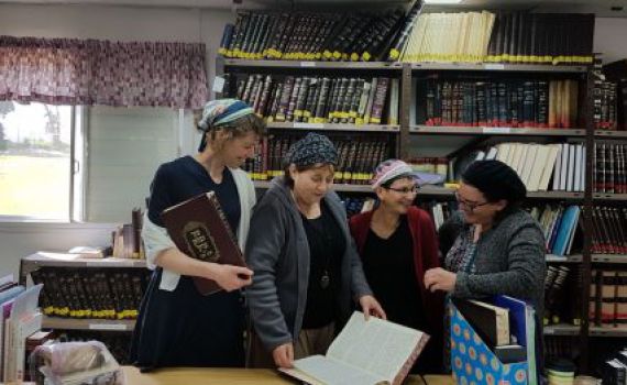 מכתב הרבניות מוכיח שפמיניזם אינו מילה גסה