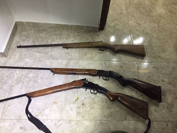 הלילה: צה"ל איתר נשקים סמוך לעיר חברון