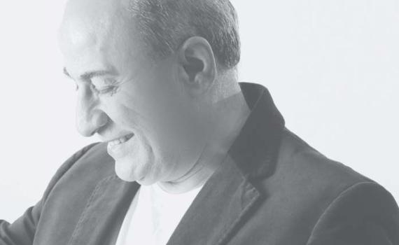 מודה לה' על הנס: איציק קלה משיק סינגל חדש• צפו