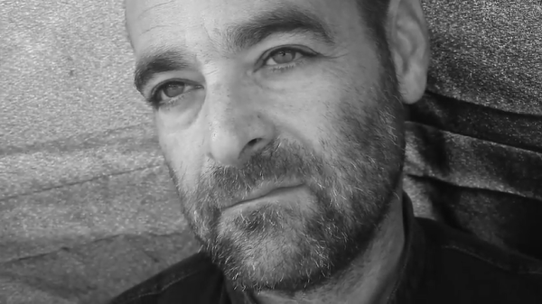 ממשיך את המורשת: בנו של מאיר אריאל באלבום ראשון