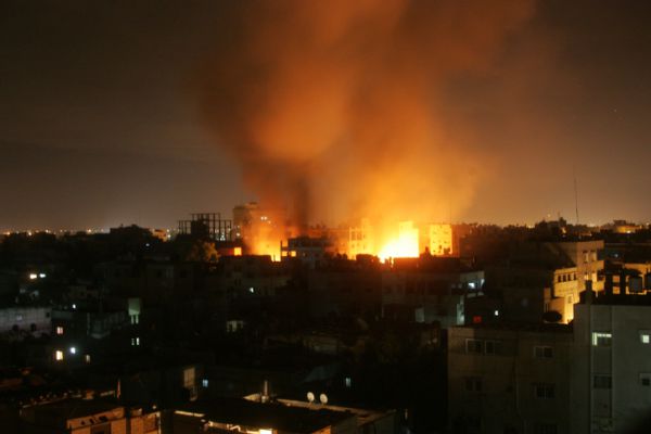 מטח רקטות: בית נפגע בשדרות, צה"ל תקף בעזה