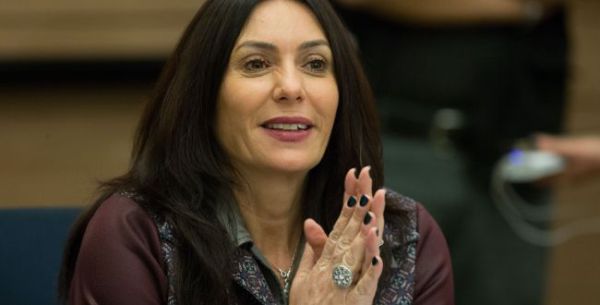 בעקבות המחאה: מירי רגב שולחת חיזוק לברי סחרוף