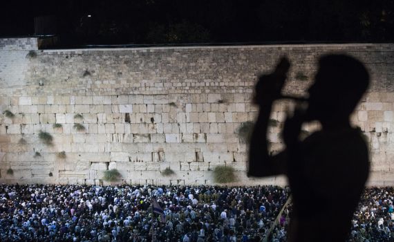 מתי אומרים סליחות? הלכות חודש אלול לפי כל העדות