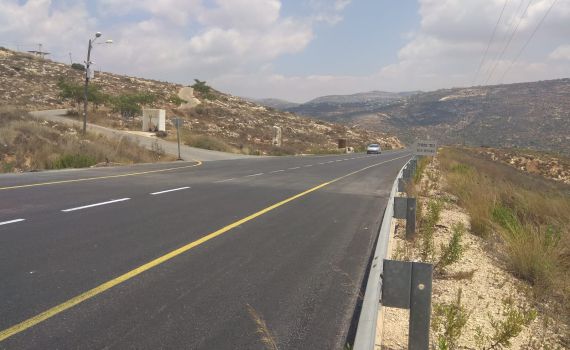 דורשים הסדרה: שיירת רכבים לביתו של גנץ