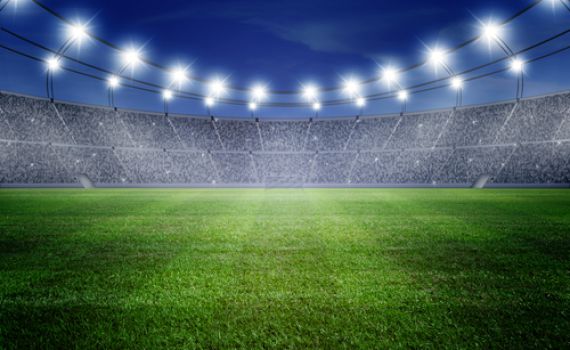 חייו של אדם לא מתחלקים בין בית המדרש למגרש הכדורגל