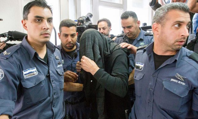  באקדח טייזר: נעצר החשוד בריסוס גרפיטי בבית הכנסת