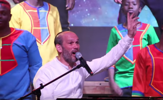 כזה עוד לא ראינו: יונתן רזאל בשיתוף פעולה יוצא דופן