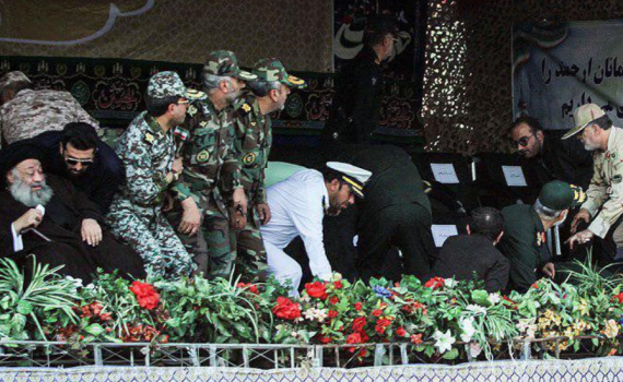 במהלך מצעד צבאי: 29 הרוגים בפיגוע ירי באיראן