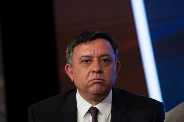 יציל את מצבו? גבאי וויתר על 2 שריונים במחנ"צ