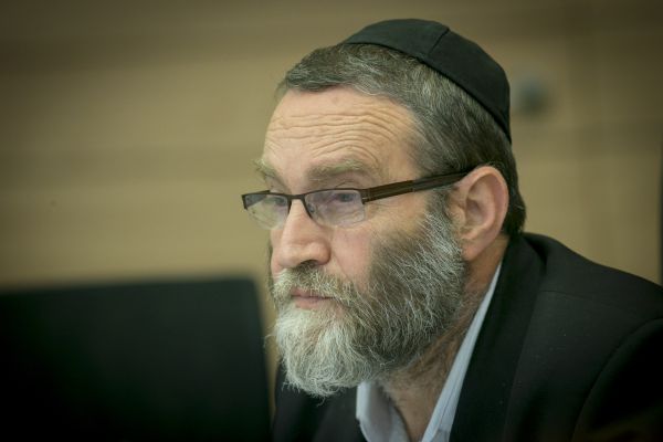 גפני בפתח הוועדה: "שולח כמה תנחומים שאפשר"