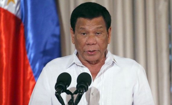 ביקור שנוי במחלוקת: "הנשיא המקלל" מגיע לארץ