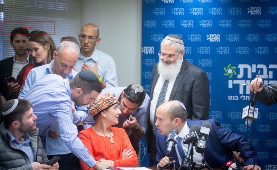 בנט החל במהלך לביטול הפריימריז בבית היהודי