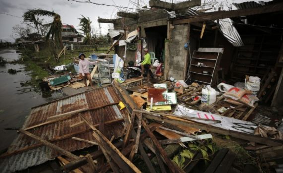 סופות בעולם: לפחות 12 הרוגים בארה"ב ובפיליפינים