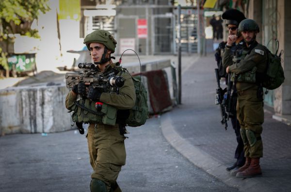 איזנקוט הורה: לבחון ממצאי דו"ח נציב קבילות החיילים