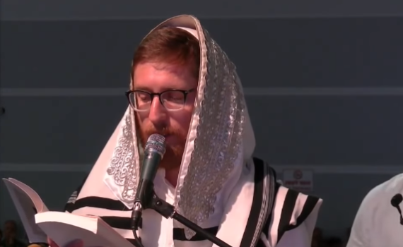 גלריה: האיחוד המרגש בסליחות עם יצחק מאיר