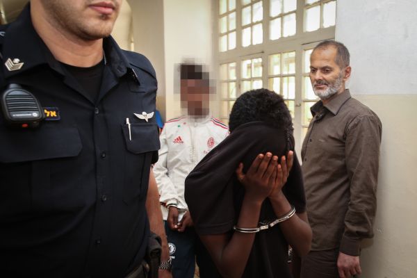 התעללות: נערים מיפו דקרו את חברם במברג