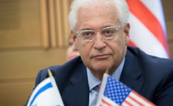 צפו: כך שגריר ארה"ב מתכונן לליל הסדר