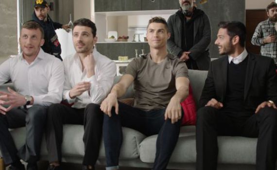 לאחר 12 שנה: הוט מחליפה את הסמל שלה