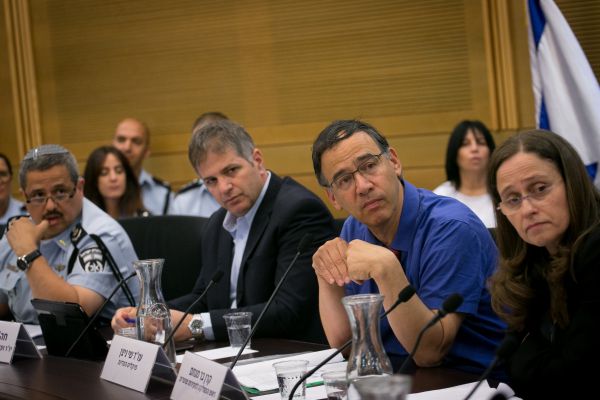 "סיכול פוליטי": תוקם ועדת חקירה על אי מינויו של גל הירש?