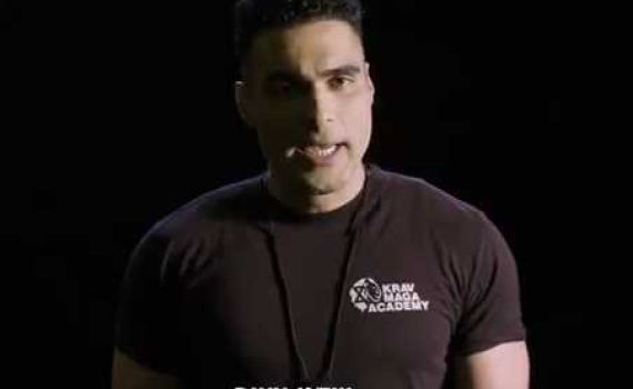 קורע: ליברמן עושה סאשה ברון-כהן