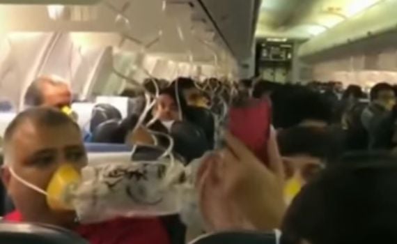 אימה בטיסה: עשרות נוסעים החלו לדמם מהאזניים ומהאף