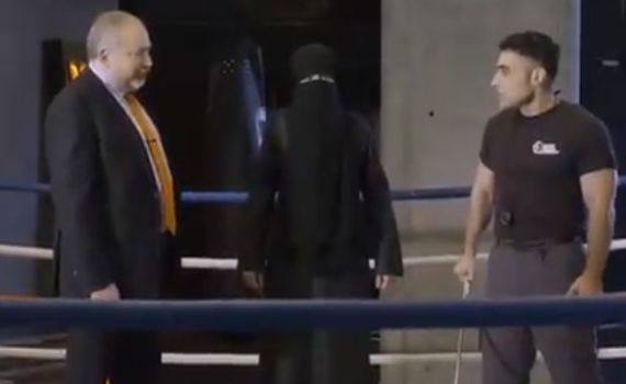 זעם על הסרטון של ליברמן: "מעודד הטרדה מינית"