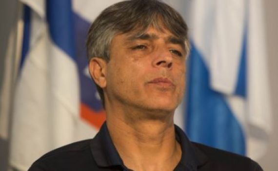 כדורגלן העבר אלי אוחנה חוזר לפוליטיקה