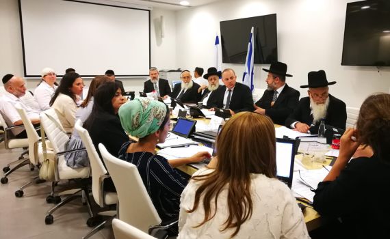 מינוי הדיינים החדשים: מתקפות וברכות במגזר