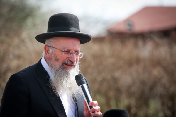 הרב אליהו לרבנים: "אל תתנו כשרות ללולבים מעזה"