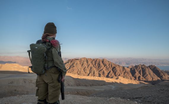 אירוע חמור: מפקד חנק חיילת ששירתה תחתיו