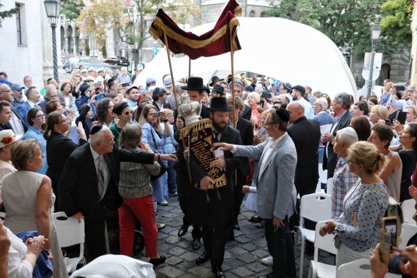 400 שנה אחרי שנסגר: בית הכנסת נפתח מחדש