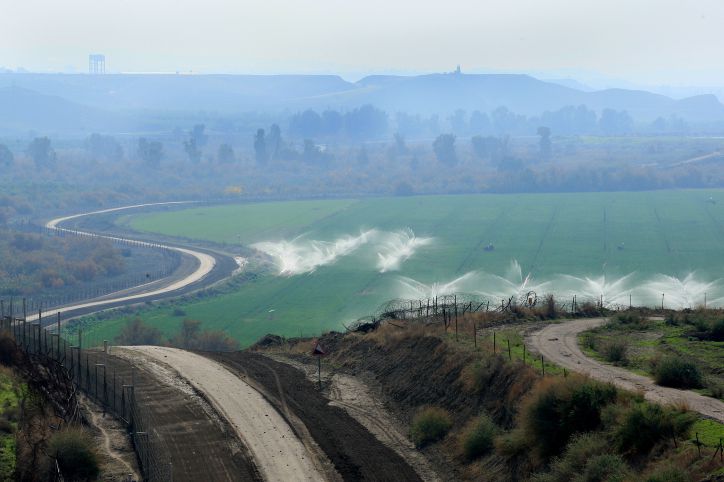 פלסטינים פרצו למתקן שאיבת מים בבקעת הירדן