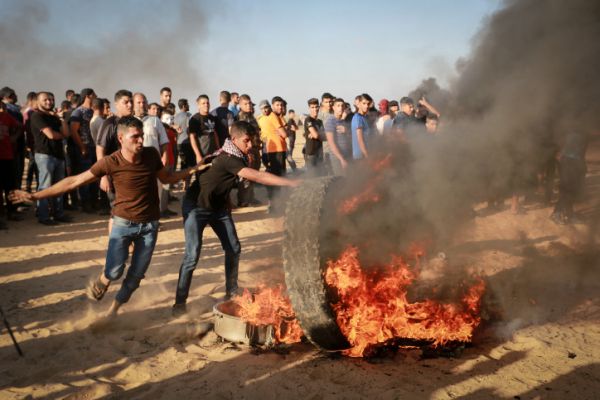 בתגובה להשלכת רימונים: צה"ל תקף עמדות חמאס