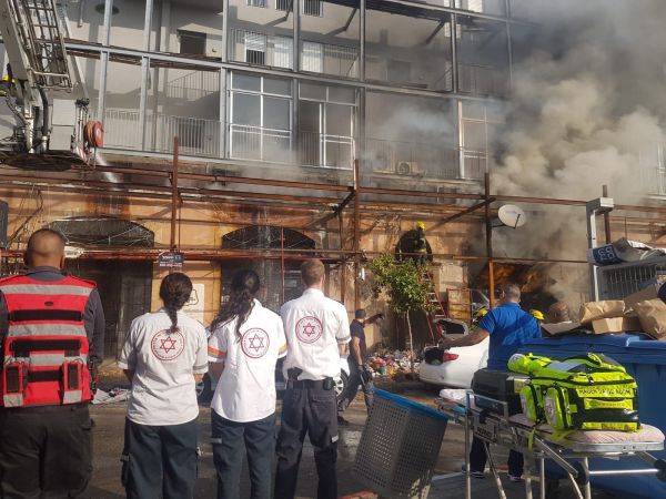 אסון ביפו: שני הרוגים בשריפה שפרצה בחנות