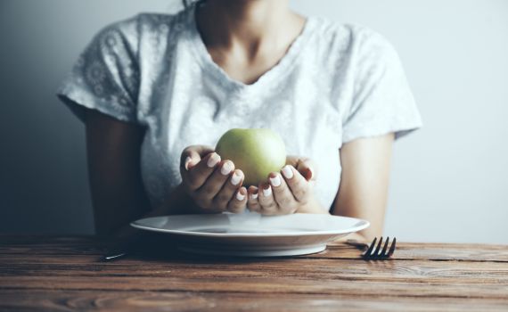 פסק: אנורקטיות מטופלות חייבות לאכול ביום כיפור