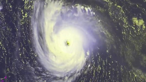 "סכנת חיים": ארה"ב נערכת להוריקן "מייקל" ההיסטורי