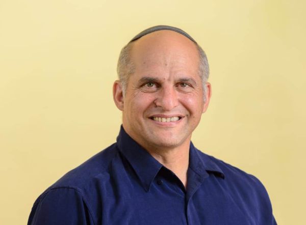 קרית ארבע צריכה ראש מועצה שיאחד את הציבור