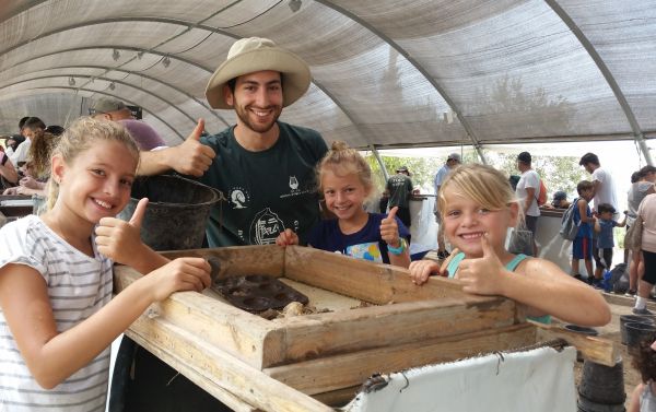 צאו לבחור ולטייל: מדריך פעילויות ליום הבחירות המקומיות