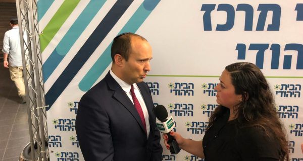 בנט לסרוגים: "חייבים להיות חזקים בימין מול ליברמן וכחלון"