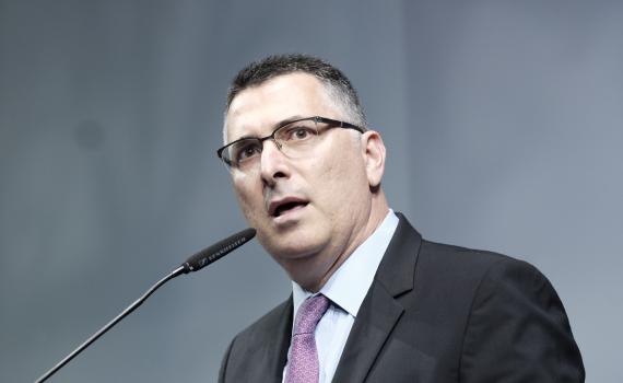 מזימה נגד נתניהו? סער מכחיש: "טענות הזויות"