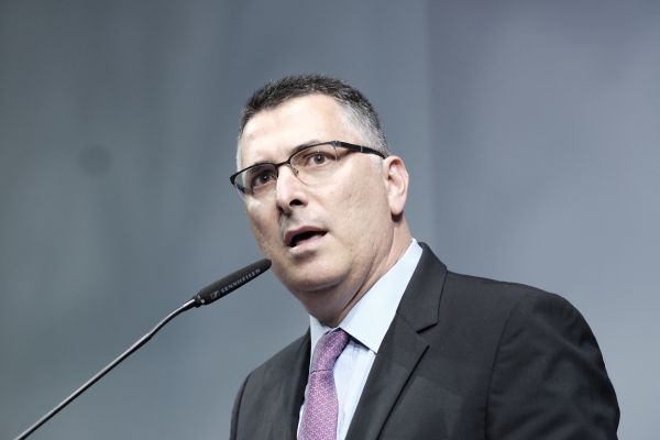 מזימה נגד נתניהו? סער מכחיש: "טענות הזויות"