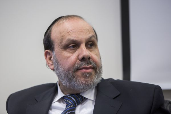 בתום מאבק במחלה קשה: השר דוד אזולאי הלך לעולמו